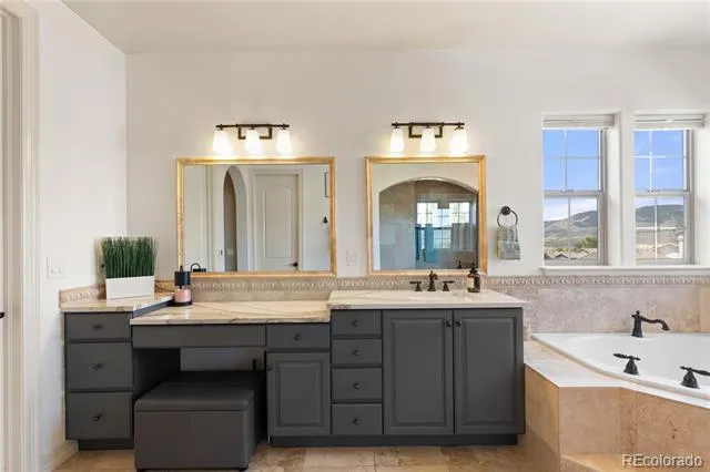 15232 W Warren Drive Lakewood, CO 80228