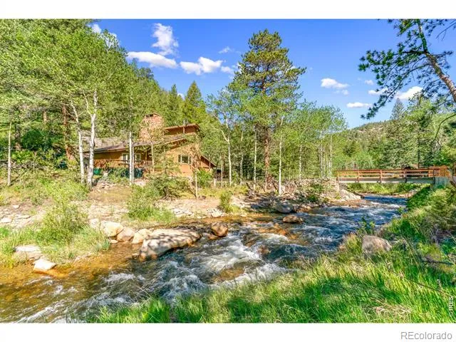 21692 S Saint Vrain Drive Lyons, CO 80540