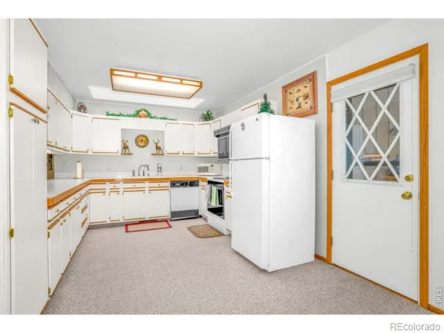 21692 S Saint Vrain Drive Lyons, CO 80540