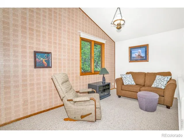 21692 S Saint Vrain Drive Lyons, CO 80540