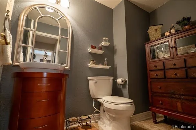 1258 Ridgeglen Way Littleton, CO 80126