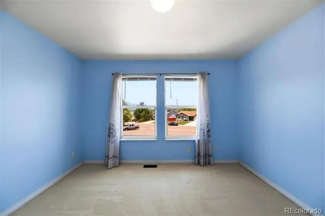 959 Pond Side Drive Colorado Springs, CO 80911