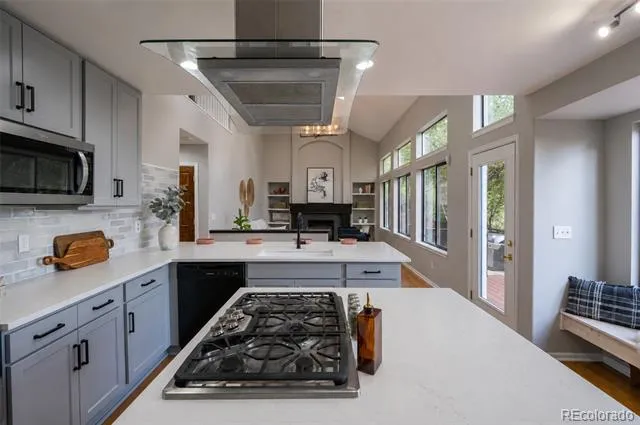 22351 E Lake Place Aurora, CO 80015