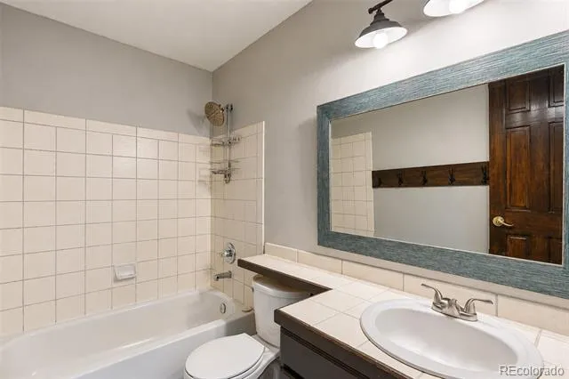 22351 E Lake Place Aurora, CO 80015