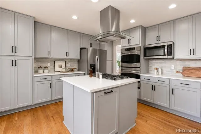 22351 E Lake Place Aurora, CO 80015