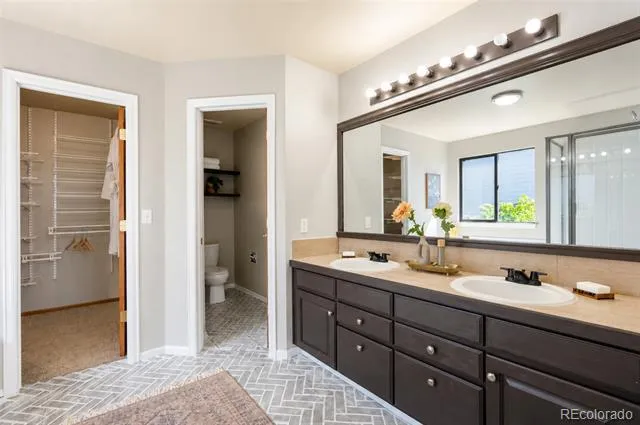 22351 E Lake Place Aurora, CO 80015