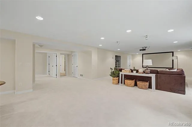 2528 Willow Glen Drive Colorado Springs, CO 80920