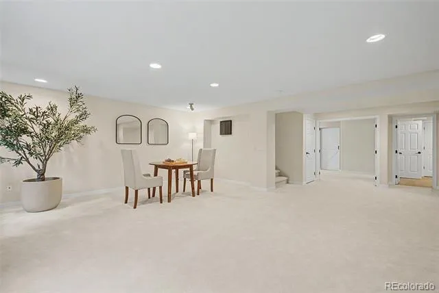 2528 Willow Glen Drive Colorado Springs, CO 80920
