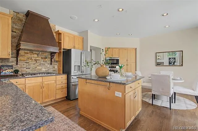 2528 Willow Glen Drive Colorado Springs, CO 80920