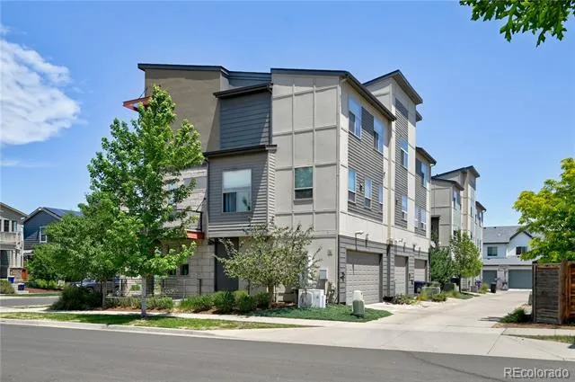9002 E 50th Drive Denver, CO 80238