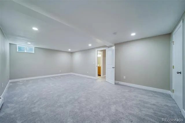 3865 S Nucla Street Aurora, CO 80013