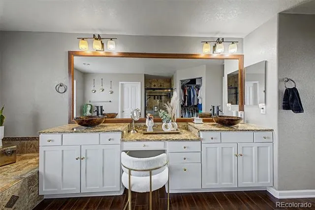 24781 E Ontario Drive Aurora, CO 80016