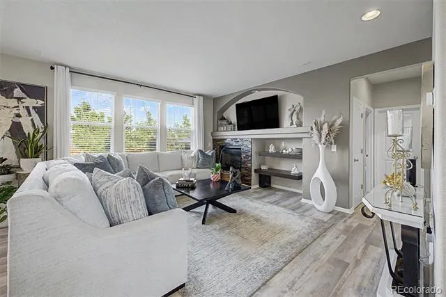 24781 E Ontario Drive Aurora, CO 80016