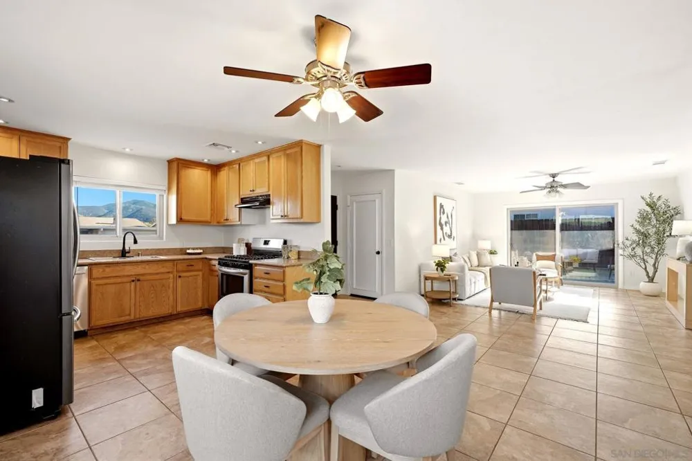 9444 Leticia Dr. Santee, CA 92071