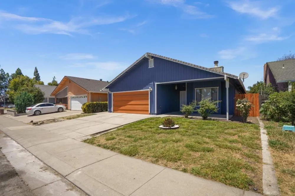 1927 Montauban Court Stockton, CA 95210