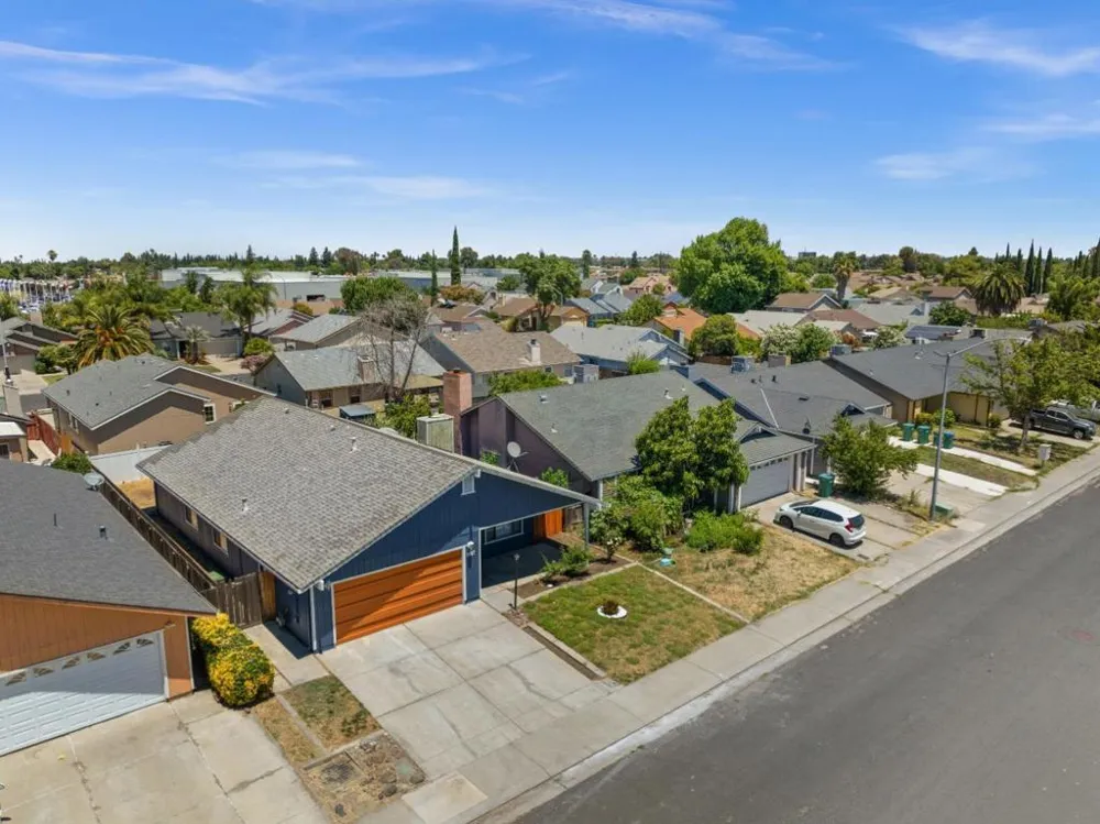 1927 Montauban Court Stockton, CA 95210