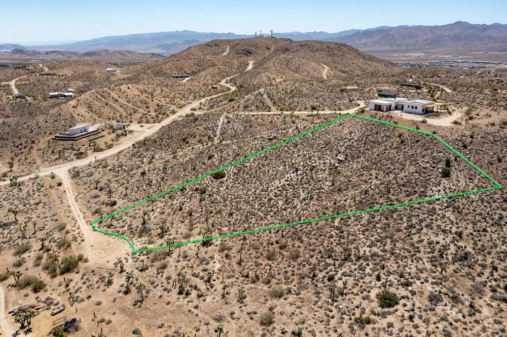 57823 Hilton Lane Yucca Valley, CA 92284