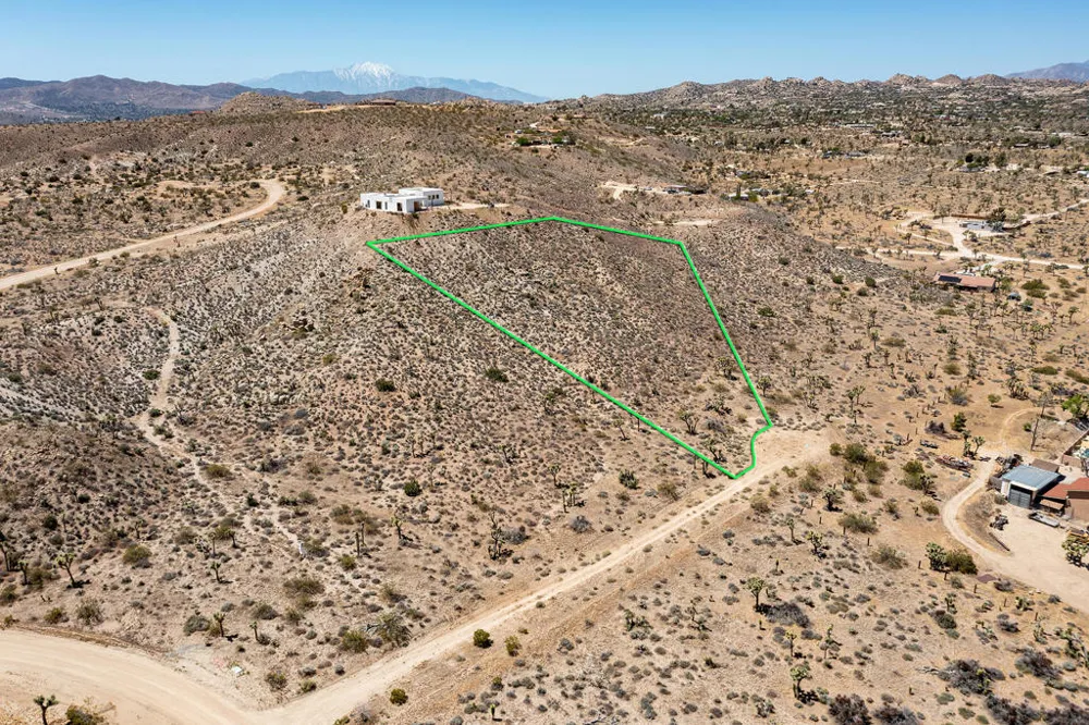 57823 Hilton Lane Yucca Valley, CA 92284