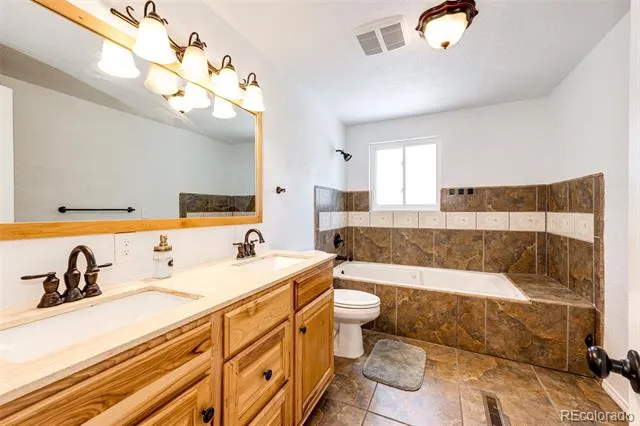 7124 Ingalls Court Arvada, CO 80003