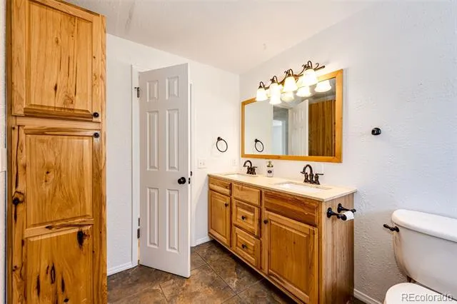 7124 Ingalls Court Arvada, CO 80003