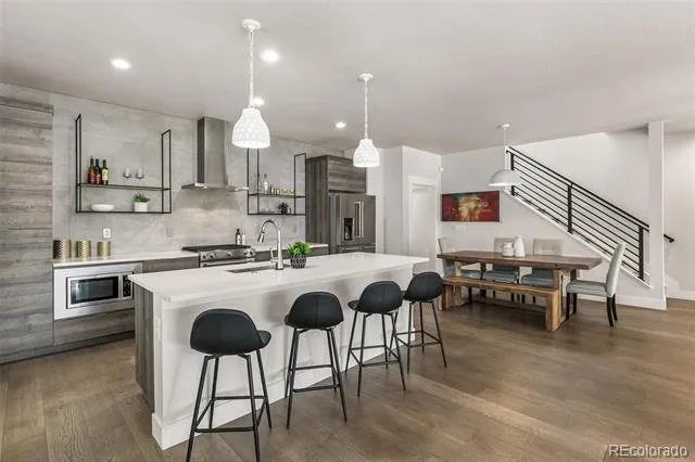 6275 King Court Denver, CO 80221