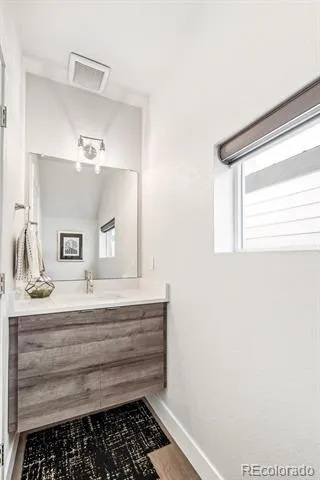 6275 King Court Denver, CO 80221