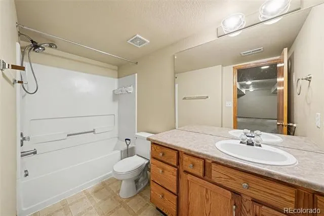 4321 Crow Creek Drive Colorado Springs, CO 80922
