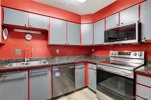 1814 W 102nd Avenue Denver, CO 80260