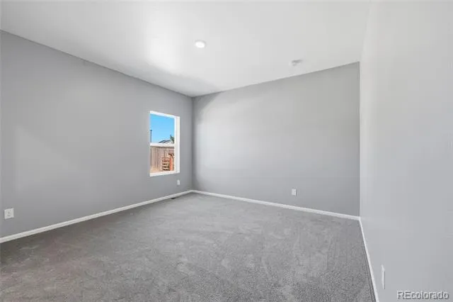 389 Maple Street Bennett, CO 80102
