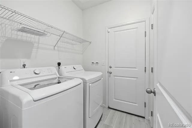 389 Maple Street Bennett, CO 80102