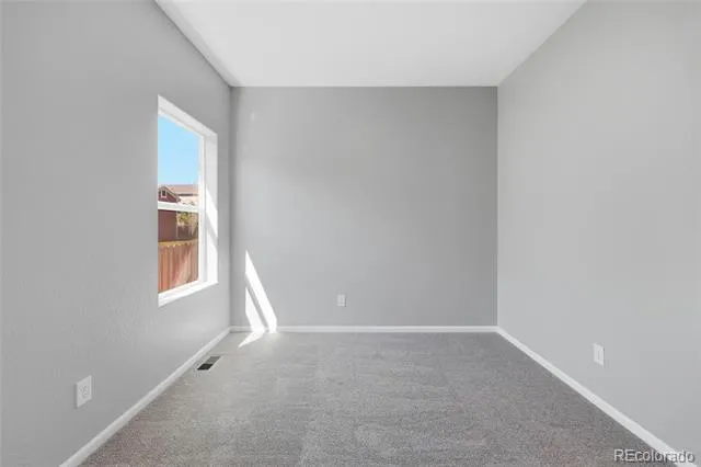 389 Maple Street Bennett, CO 80102