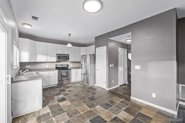 3869 S Himalaya Way Aurora, CO 80013