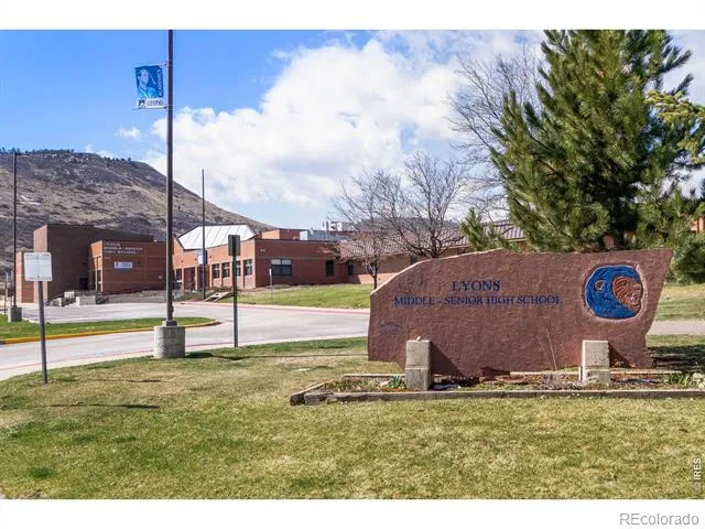 123 Falcon Lane Lyons, CO 80540