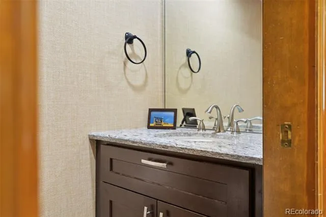 7617 S Cove Circle Centennial, CO 80122