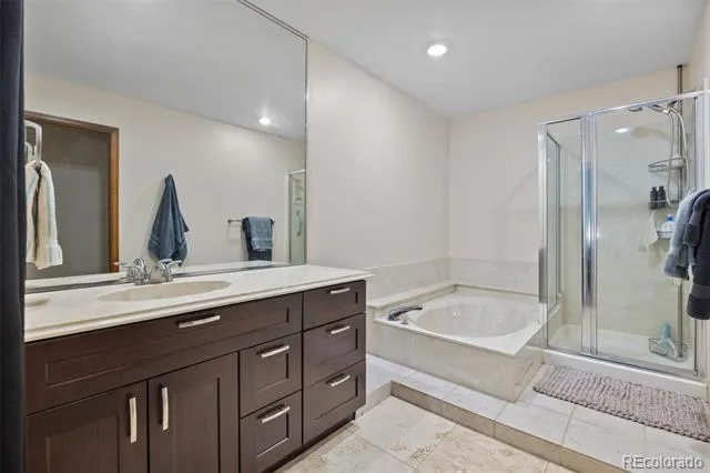 7617 S Cove Circle Centennial, CO 80122