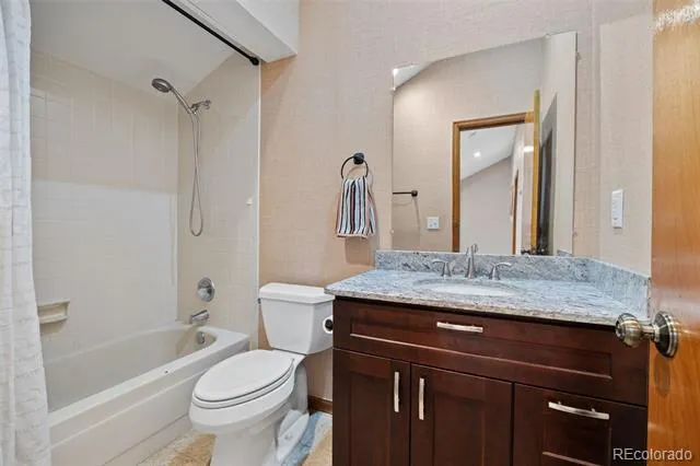 7617 S Cove Circle Centennial, CO 80122