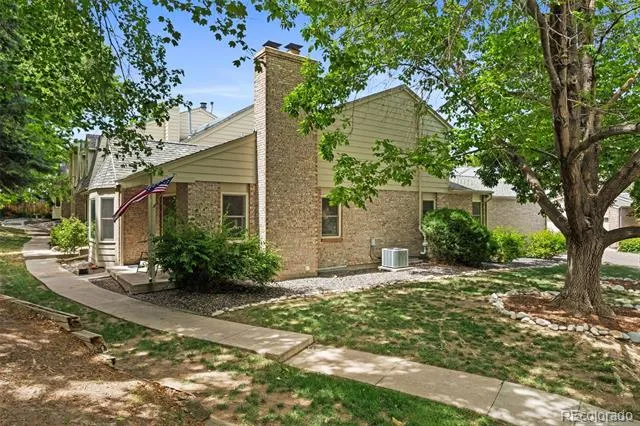 7617 S Cove Circle Centennial, CO 80122