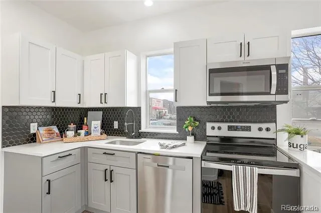 22 E Exposition Avenue Denver, CO 80209