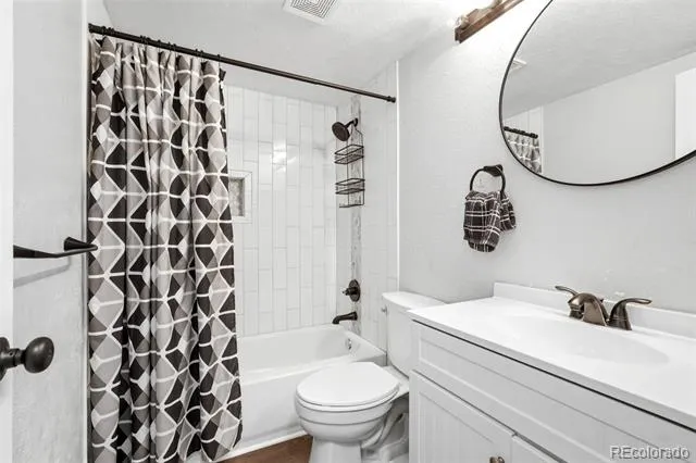 19695 E Amherst Drive Aurora, CO 80013