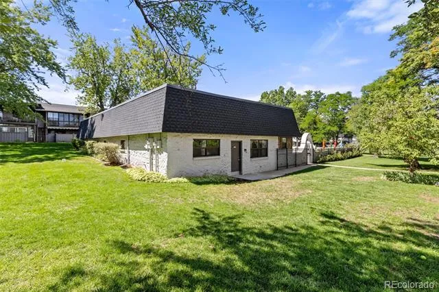3534 S Ivanhoe Street Denver, CO 80237