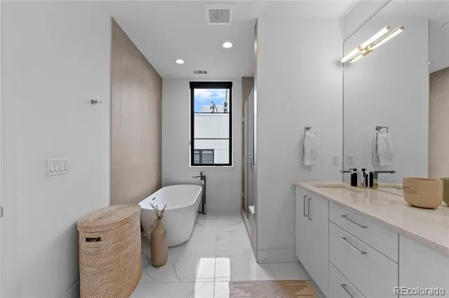 818 Ash Street #3 Denver, CO 80220