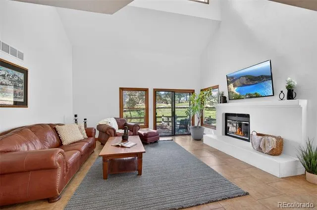 4 Oakmont Lane Littleton, CO 80127