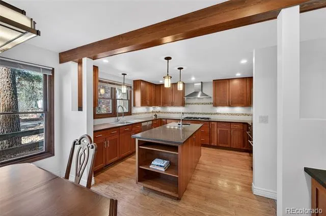 4 Oakmont Lane Littleton, CO 80127