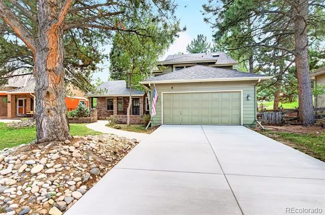 4 Oakmont Lane Littleton, CO 80127