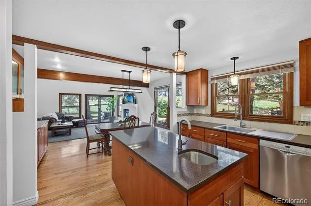 4 Oakmont Lane Littleton, CO 80127