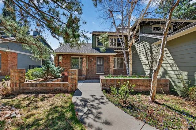4 Oakmont Lane Littleton, CO 80127