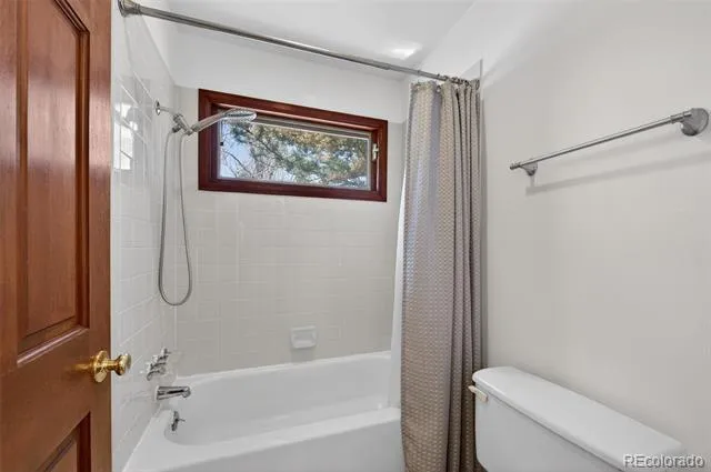 4 Oakmont Lane Littleton, CO 80127