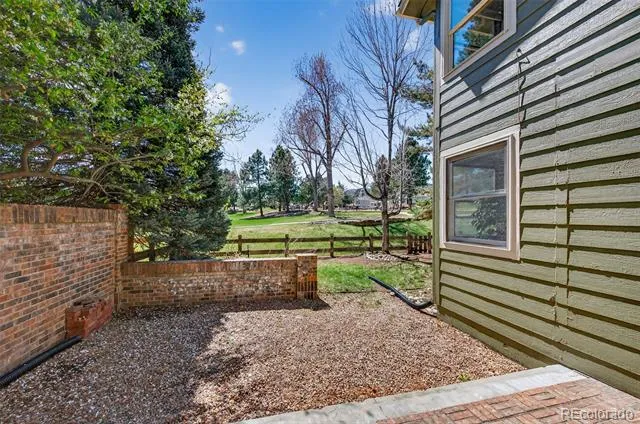 4 Oakmont Lane Littleton, CO 80127