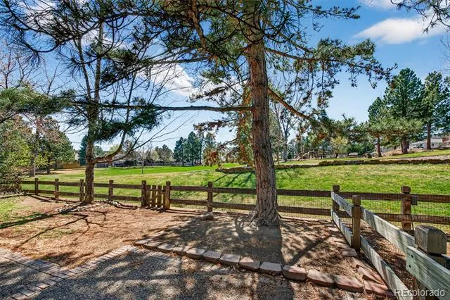 4 Oakmont Lane Littleton, CO 80127