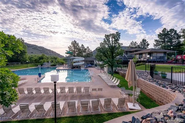 4 Oakmont Lane Littleton, CO 80127